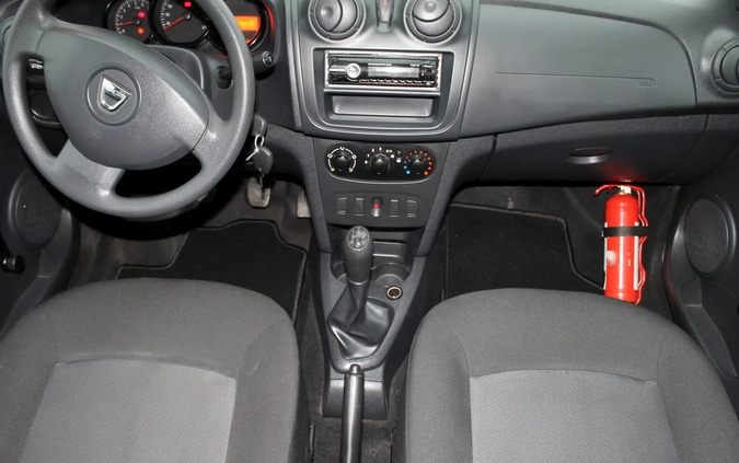 Dacia Logan cena 23900 przebieg: 63462, rok produkcji 2015 z Skoczów małe 137